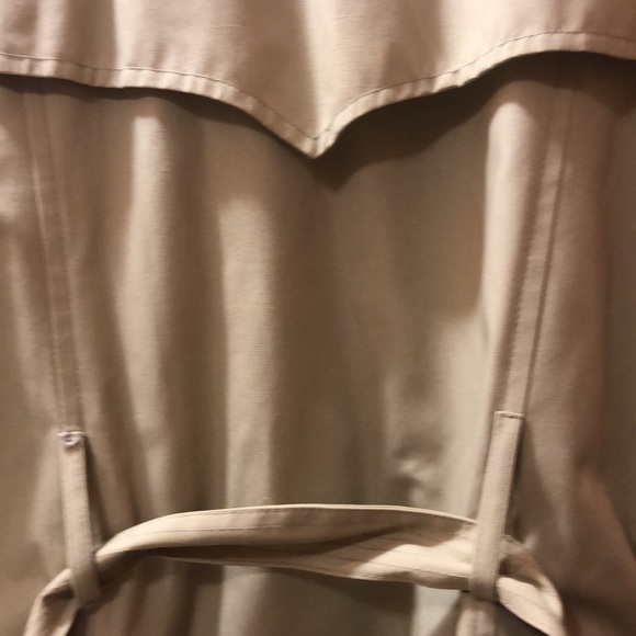 London Fog Coat/ Women - Picture 10 of 10